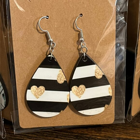 heart striped earrings - Picture 1 of 1